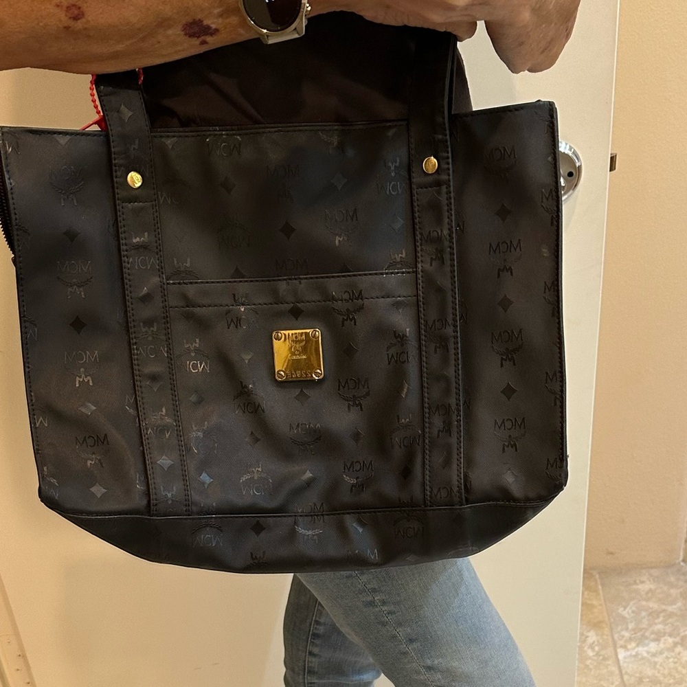MCM. BLACK VINYL SHOULDER TOTE. EUC  ZIP TOP 15 X 10 X 5 - Picture 3 of 16
